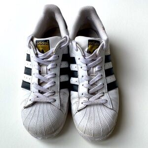 Adidas Superstar White And Black Leather Lace Up Tennis Sneaker. Women size 9